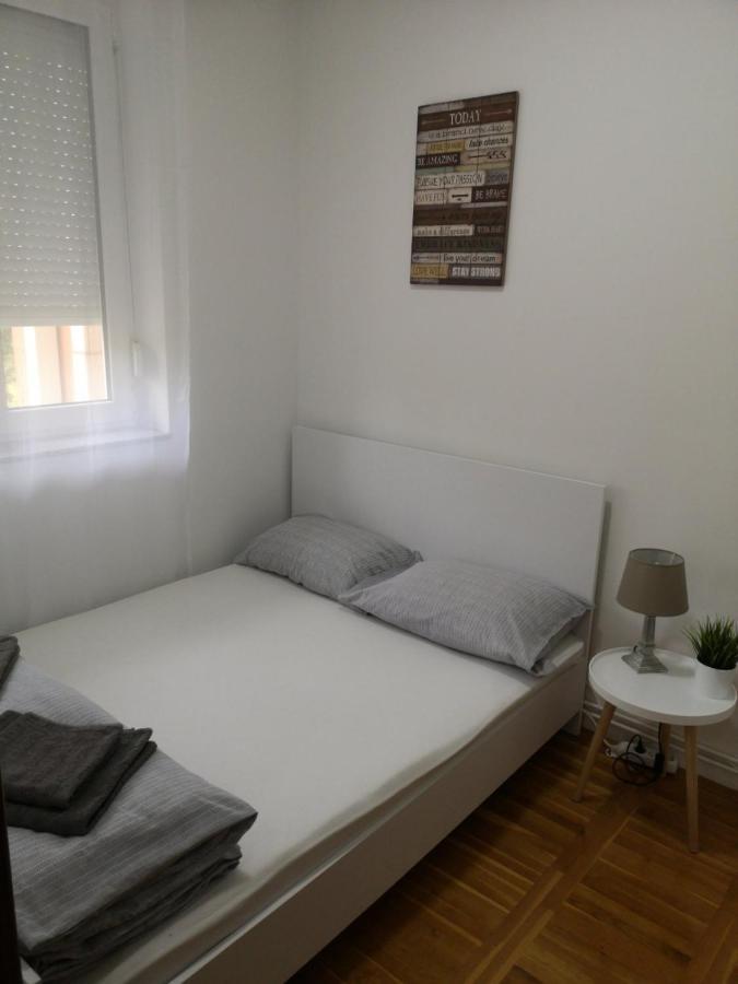 Ferienwohnung Smiley 2 - Subotica Centar Exterior foto