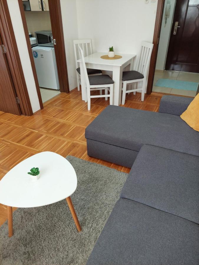 Ferienwohnung Smiley 2 - Subotica Centar Exterior foto